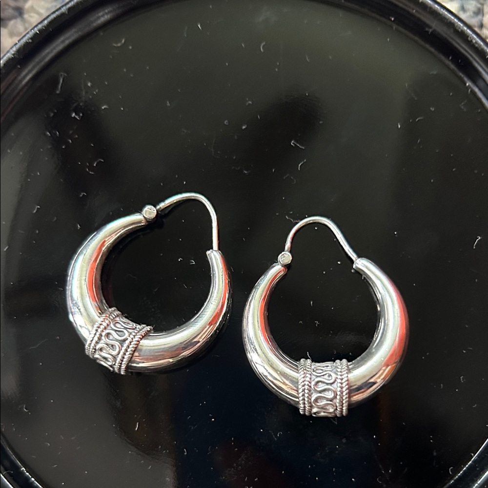 Vintage Sterling Silver Bali Scroll Puffy Hoop Earrings